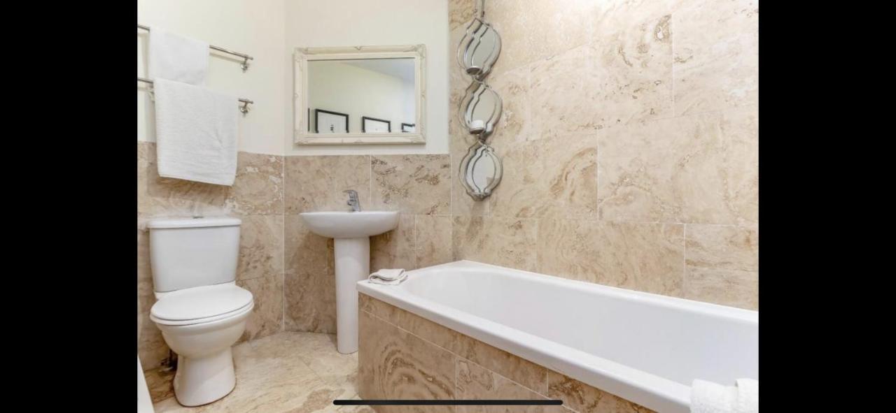Private Apartment - 3 Bedrooms Harrogate Eksteriør bilde